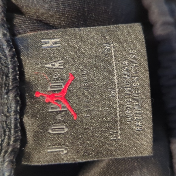 Jordan luxury sweats - Picture 5 of 9